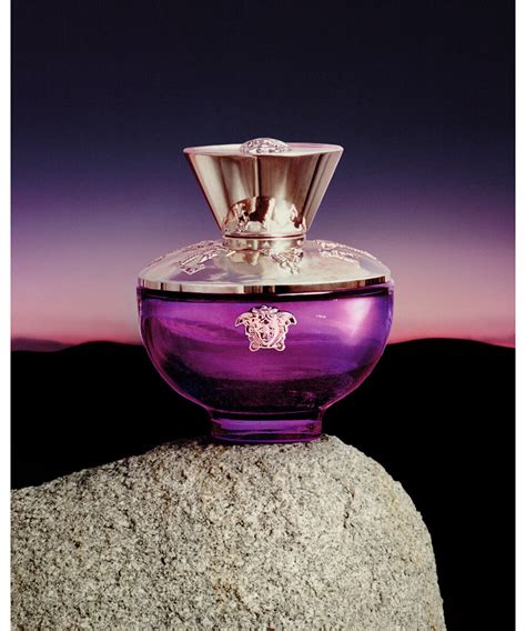 moto pubblicità versace profumi|Versace Dylan Purple .